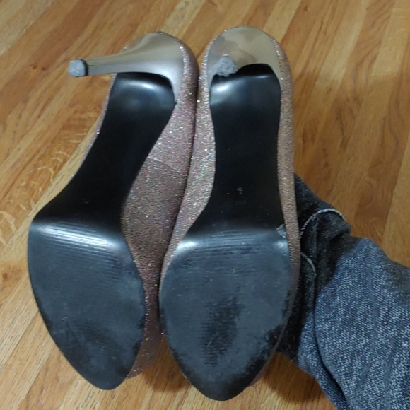 Guess Pink Rainbow Glitter Peep Hole Heels 7M - Picture 9 of 14